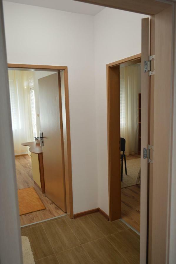 Yanis Černomorec Exterior foto