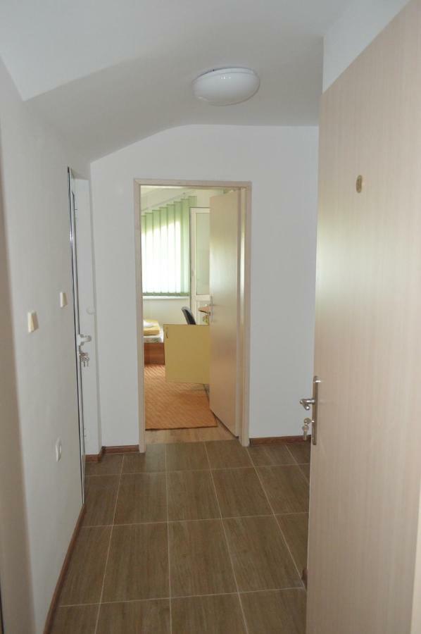 Yanis Černomorec Exterior foto