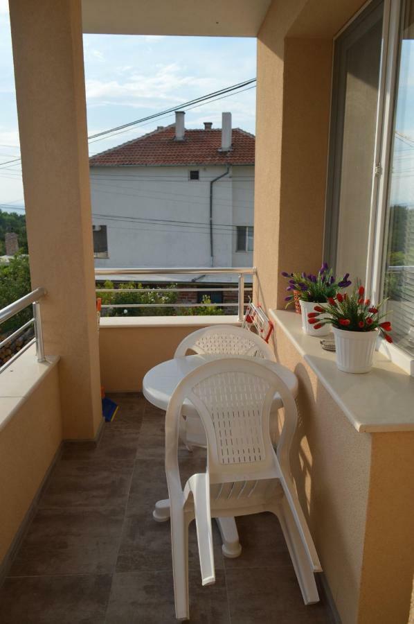 Yanis Černomorec Exterior foto